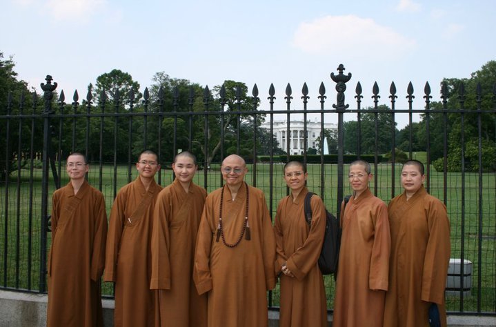 whitehouse02.jpg
